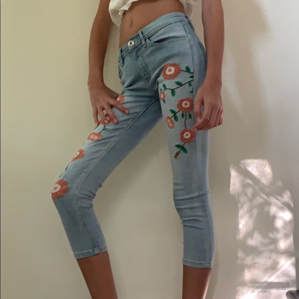 Zara Girls Embroidered Ankle Jean